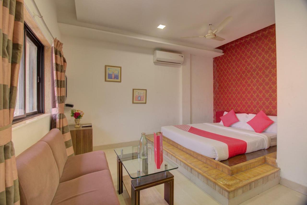 פאנבל Oyo Flagship 19825 Hotel Panchratna מראה חיצוני תמונה